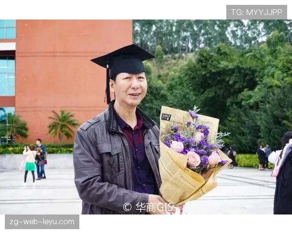 🎓 一代人的退场,留下的是青春的残缺美,谢谢你陪我长大 🎓 一代人的退场,留下的是青春的残缺美,谢谢你陪我长大